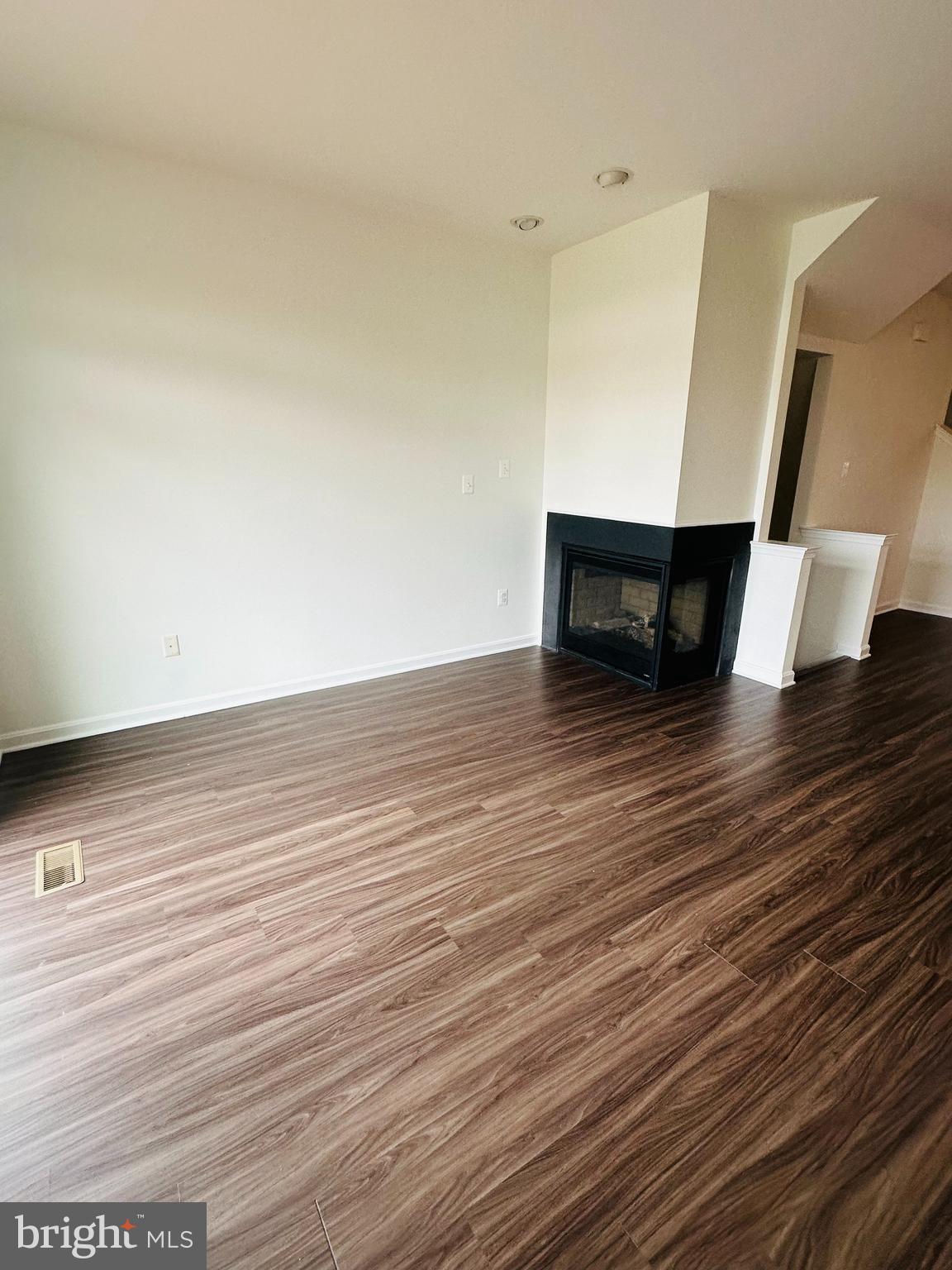 BRINKLEY MANOR - Residential Lease