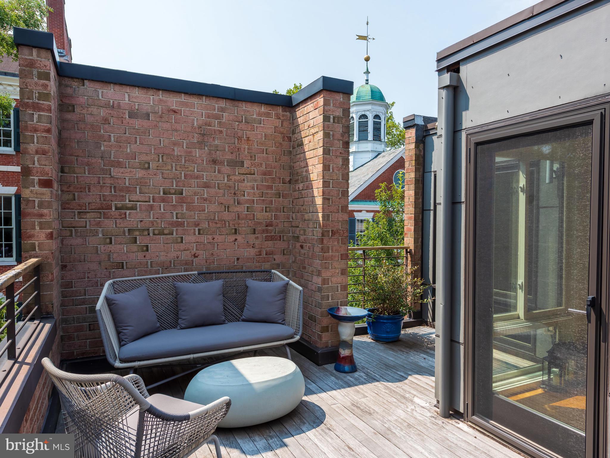 SOCIETY HILL - Residential