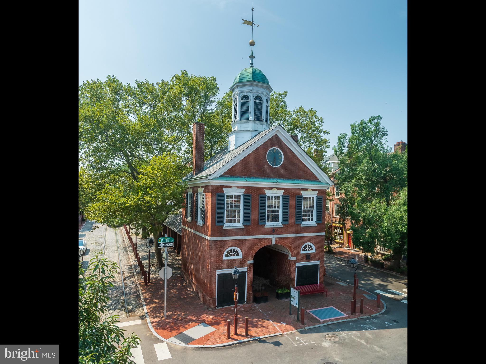 SOCIETY HILL - Residential