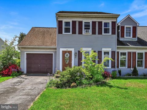 Photo of 24 Beech Lane, Elizabethtown, PA 17022 (MLS # PALA2050454)