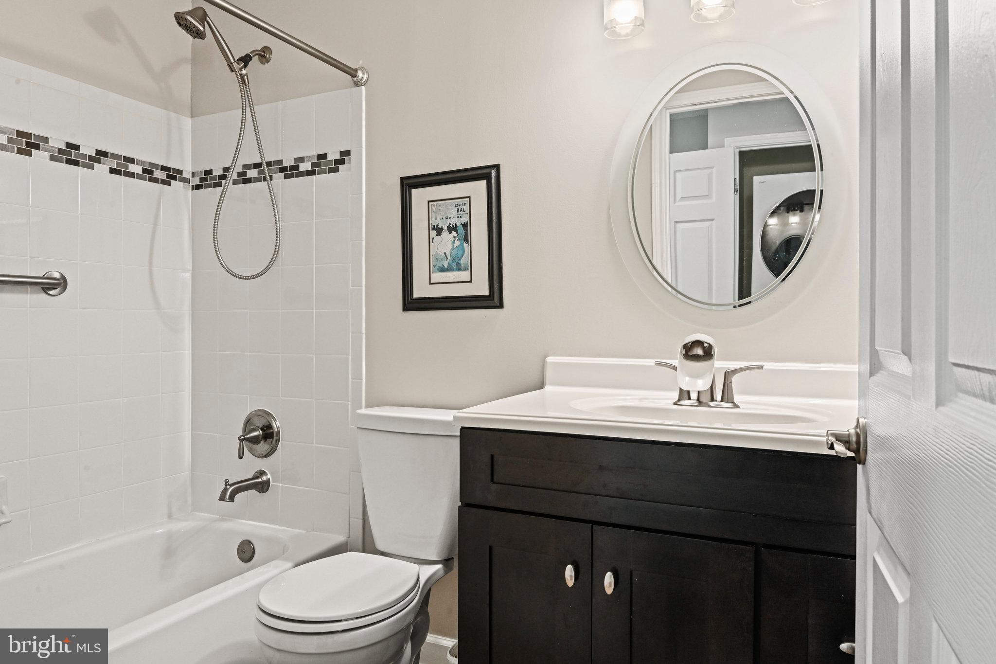 ASHBURN FARM - Residential Lease