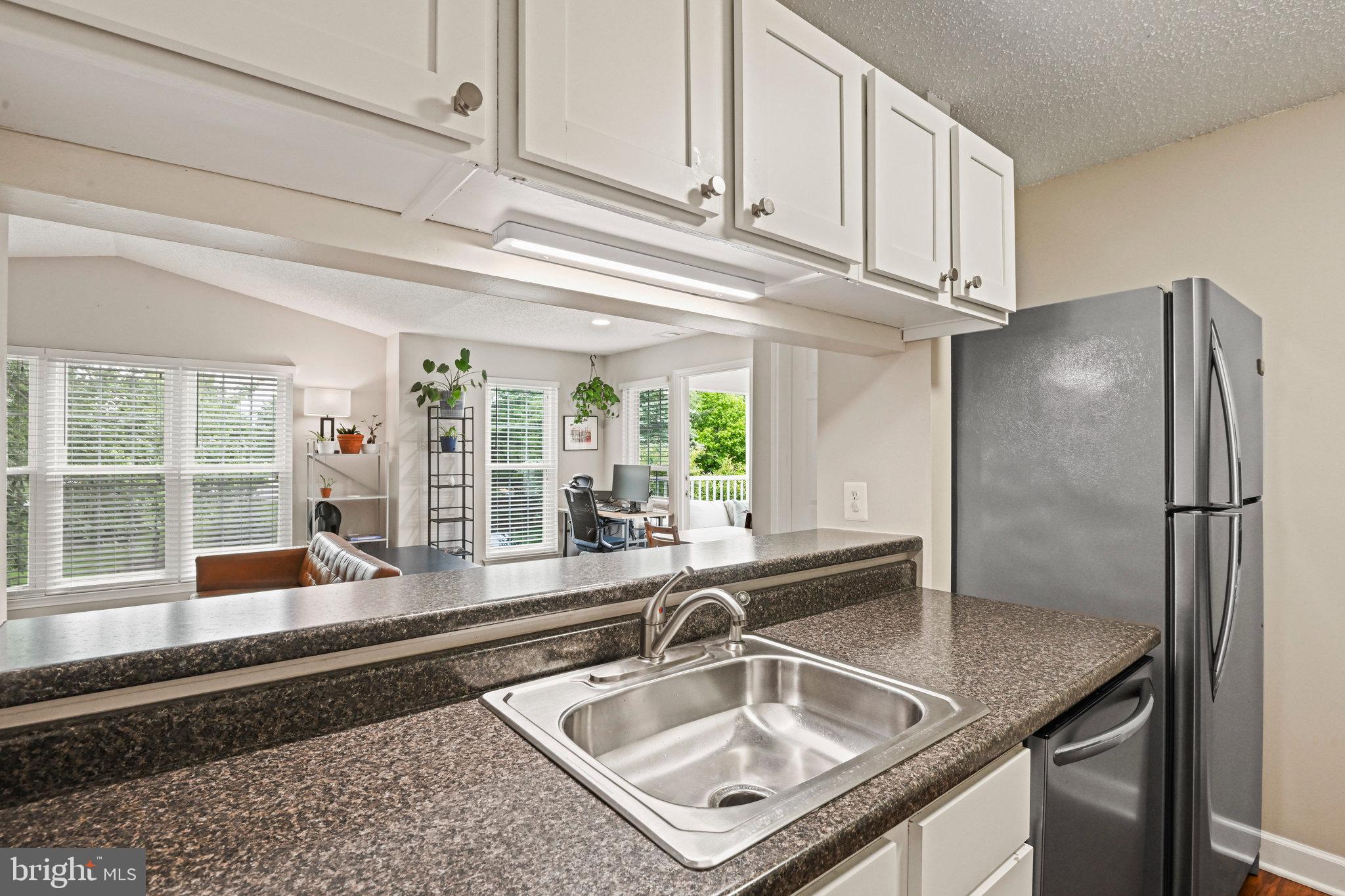 ASHBURN FARM - Residential Lease