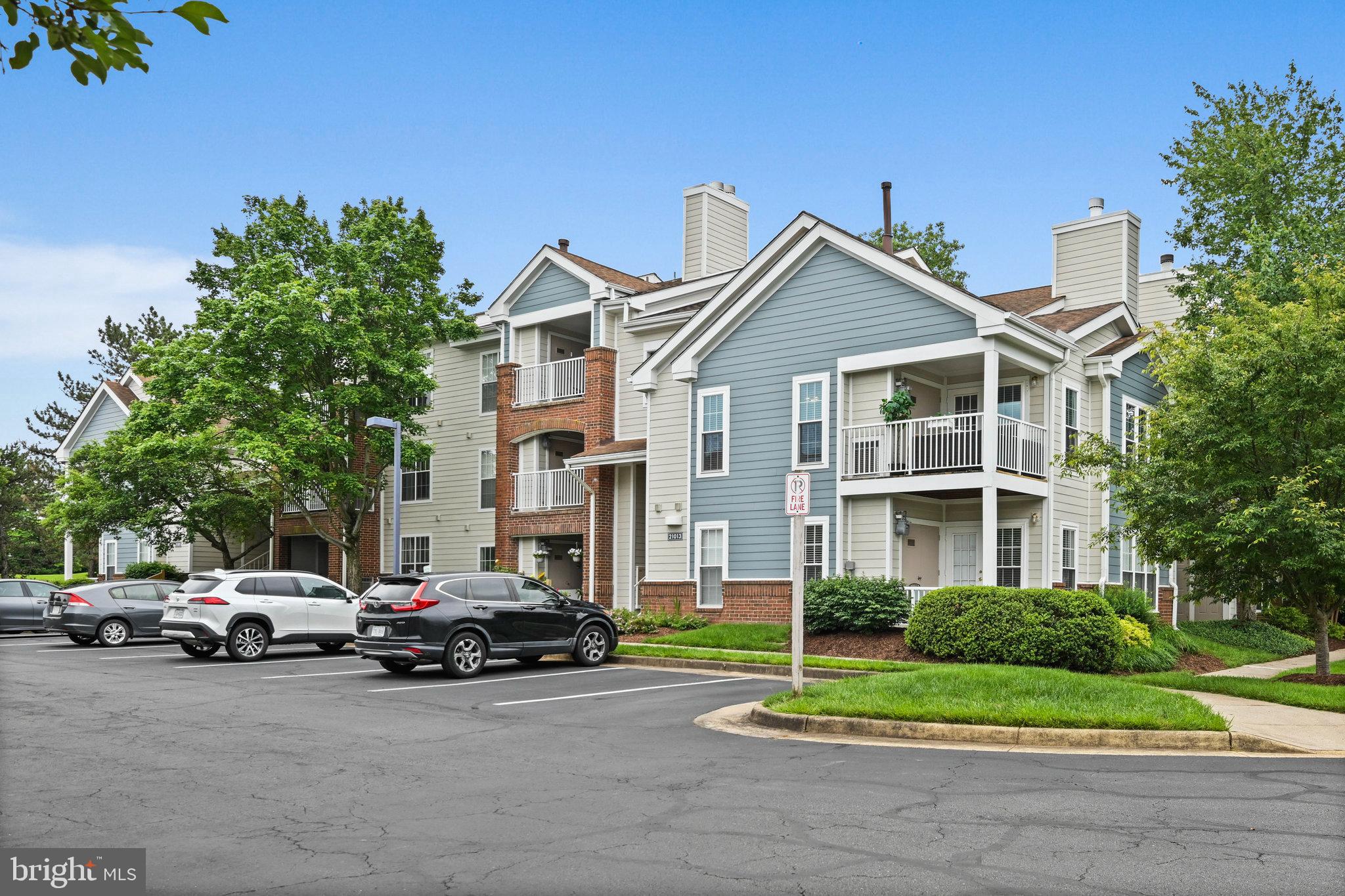 ASHBURN FARM - Residential Lease