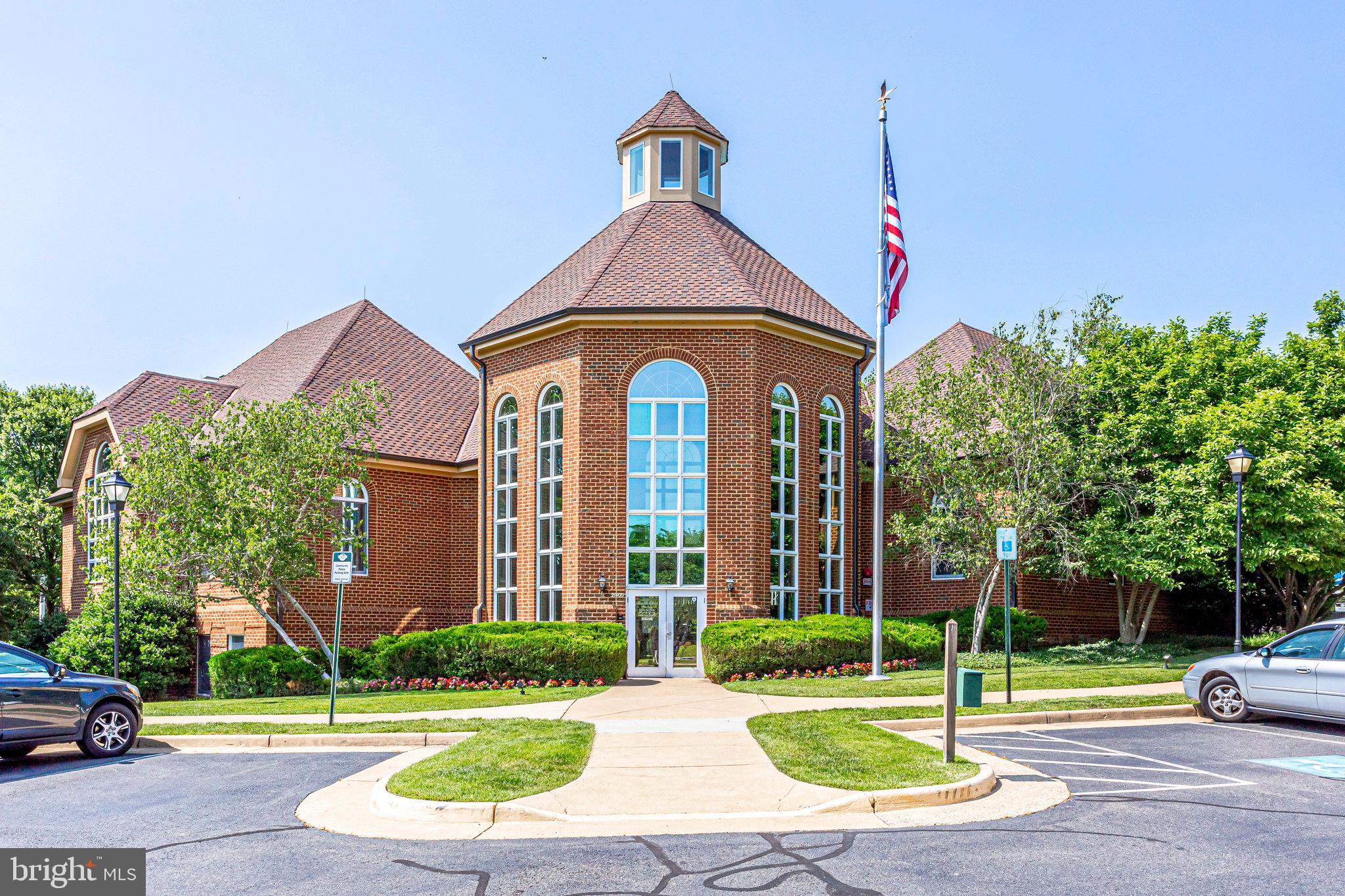 ASHBURN FARM - Residential Lease