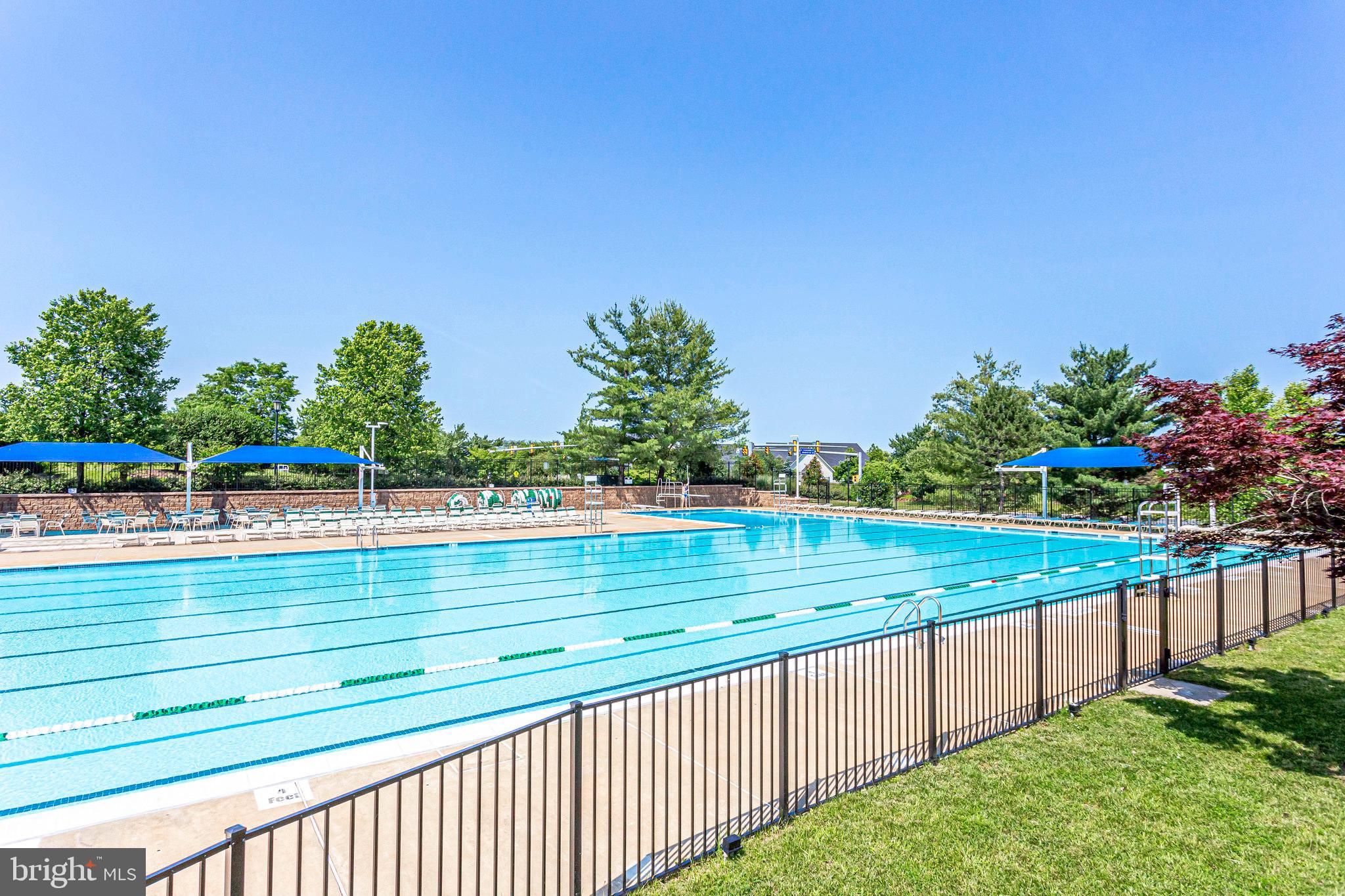 ASHBURN FARM - Residential Lease