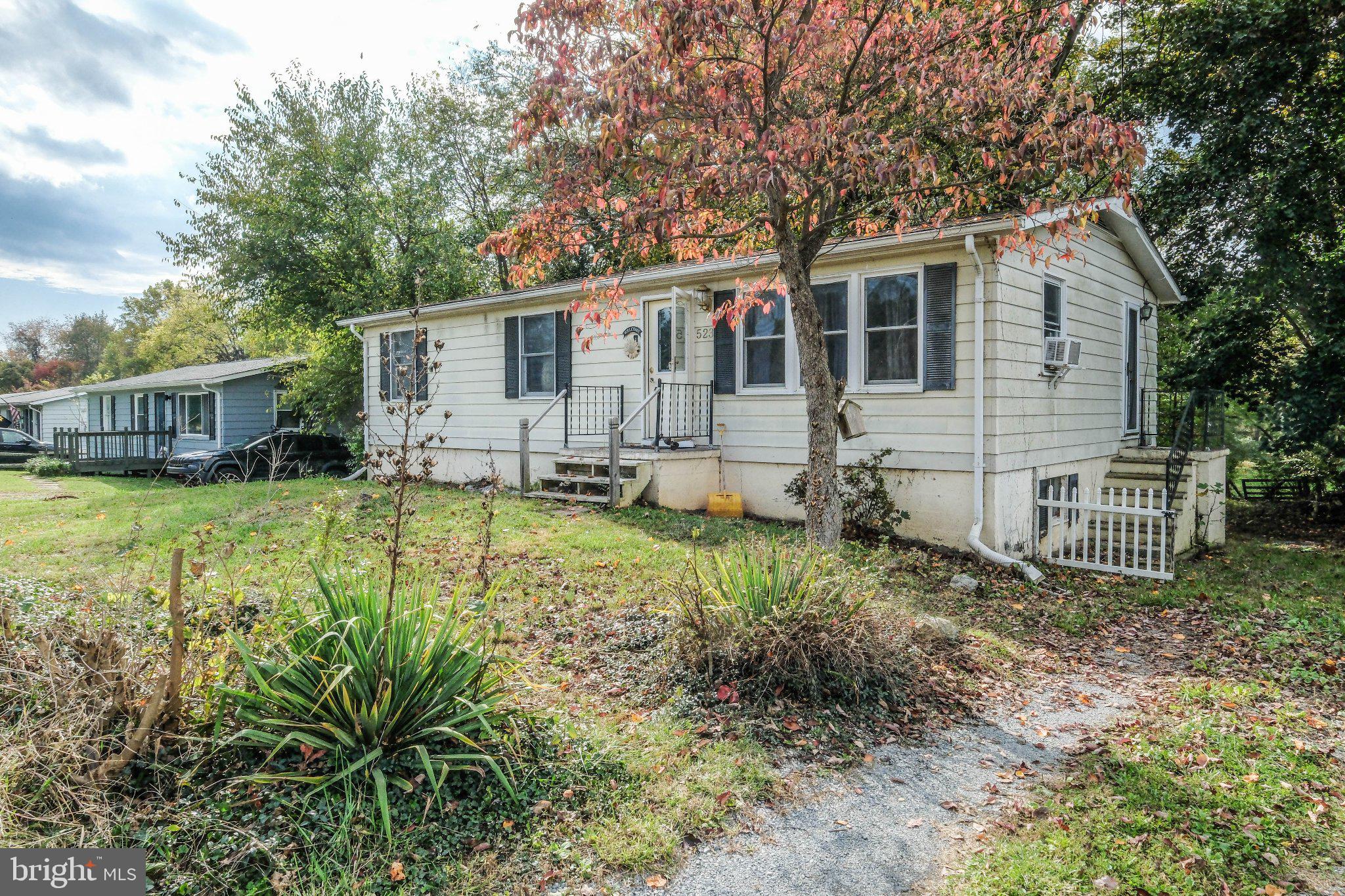 523 SANDPIPER LANE