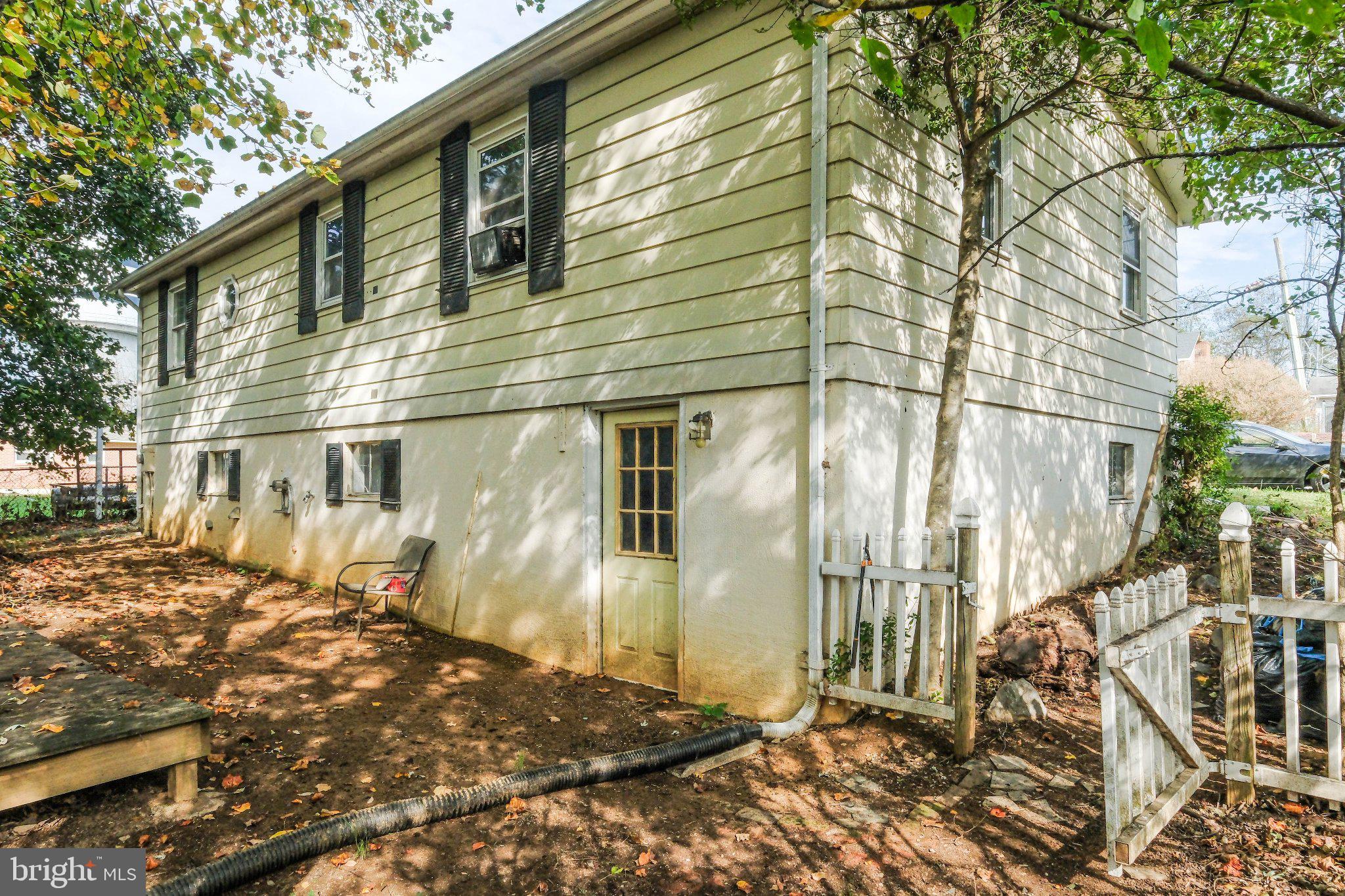 523 SANDPIPER LANE