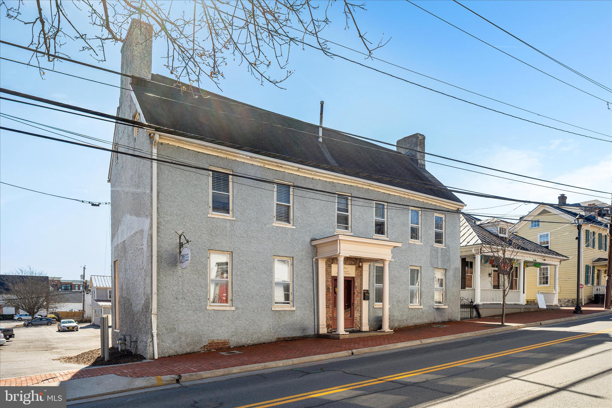 17 LOUDOUN STREET SE