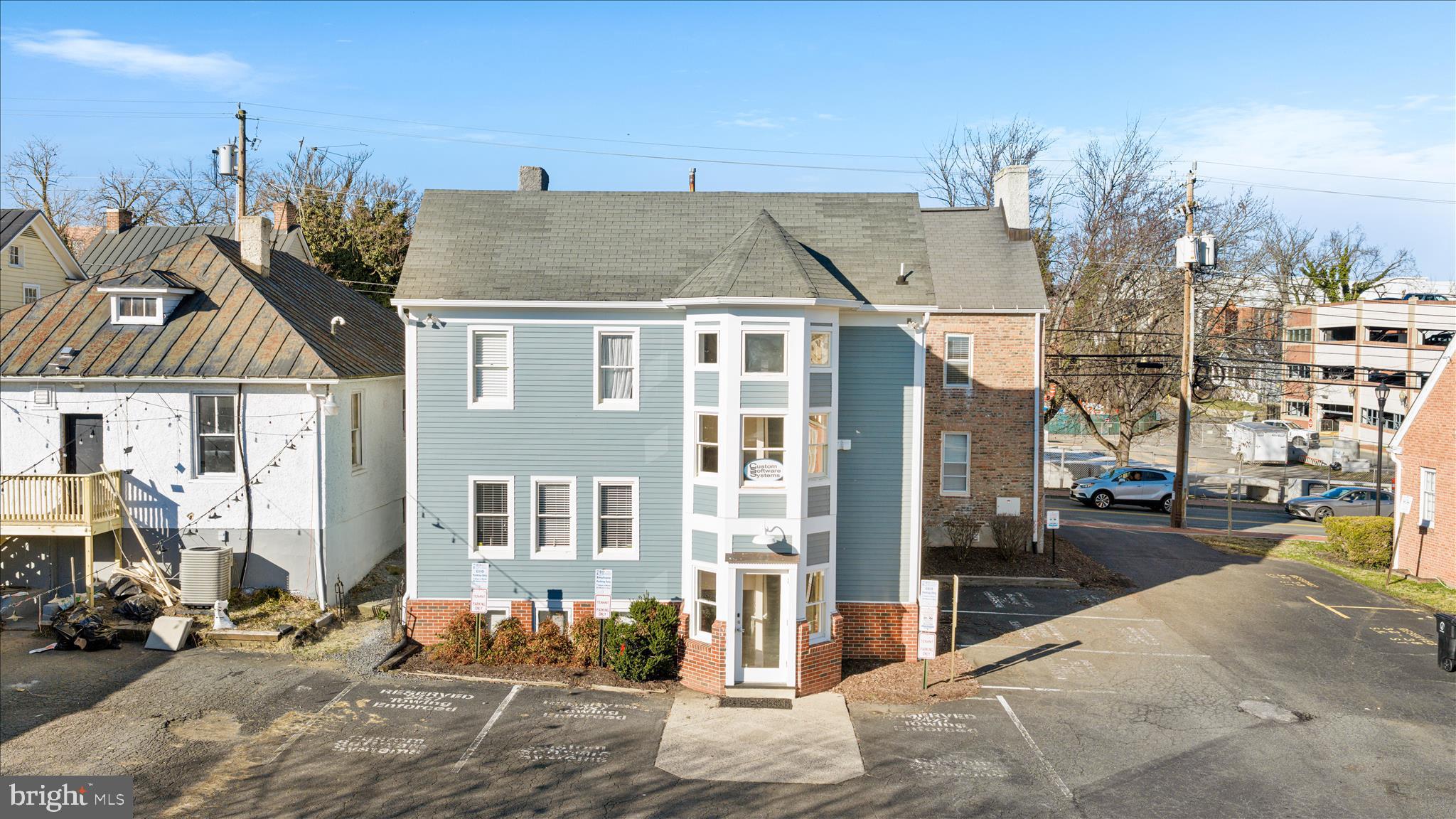 17 LOUDOUN STREET SE