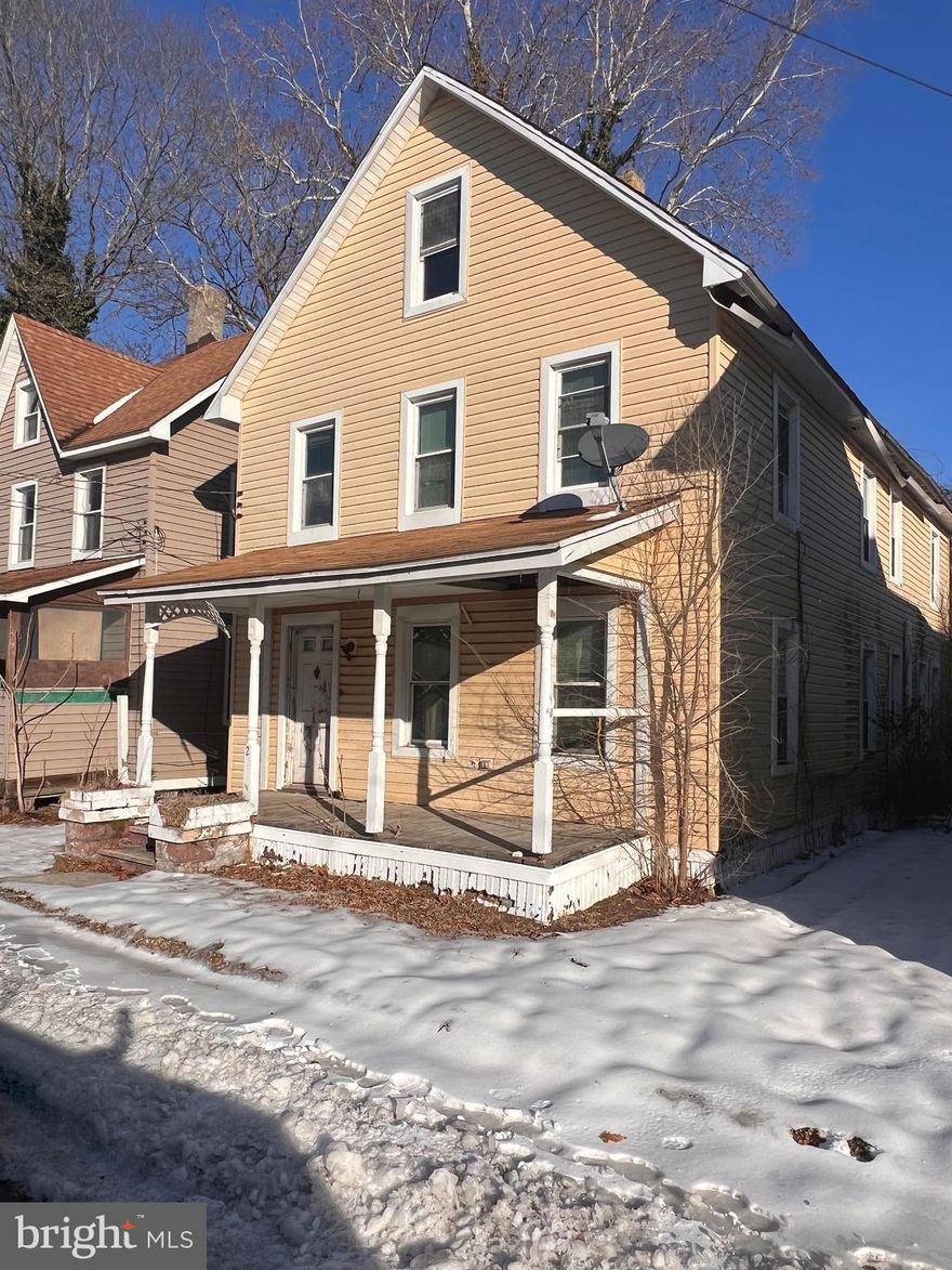 INVESTOR ALERT!!!! This home is a complete remodel or a rebuild. A feasibility study was done on this property and breaks done the costs associated with options for rebuilding a duplex home. Don't let this opportunity pass you by. Call to schedule a showing today!