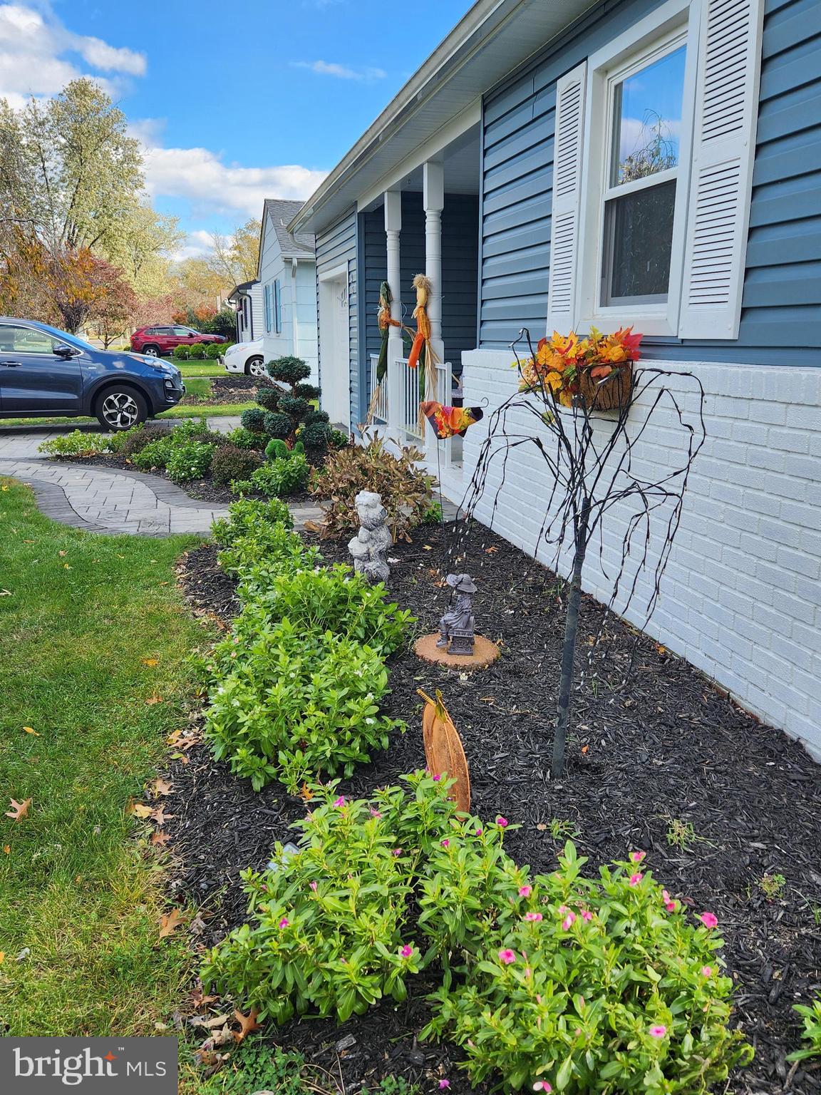 SILVER RIDGE PARK EAST - Residential