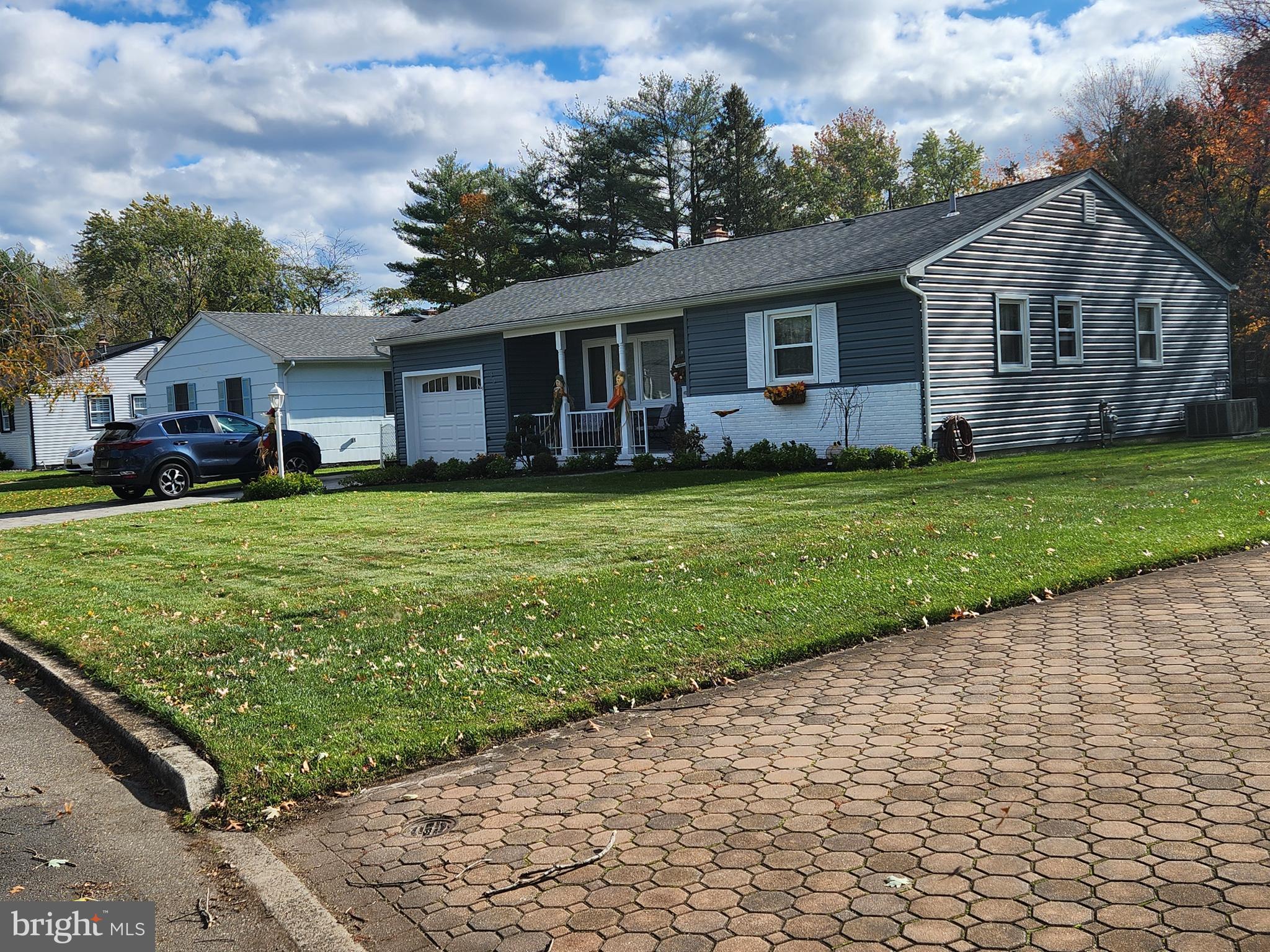 SILVER RIDGE PARK EAST - Residential