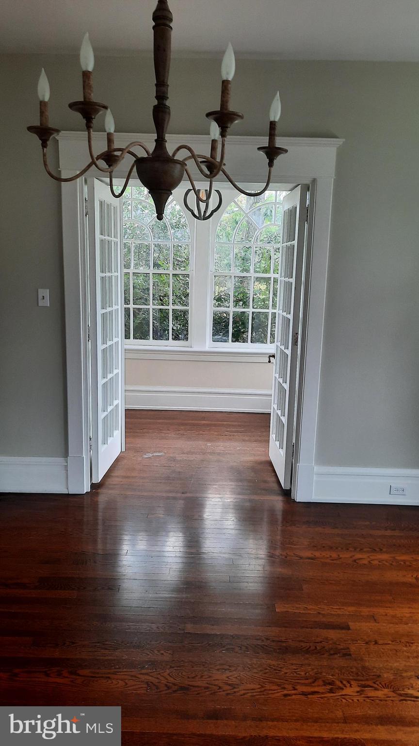 BELLEVUE PARK - Residential Lease