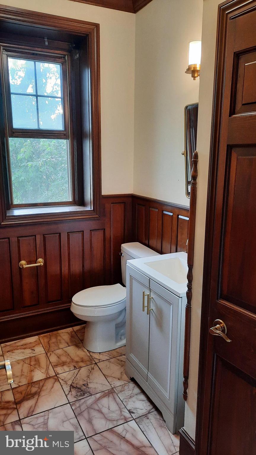 BELLEVUE PARK - Residential Lease