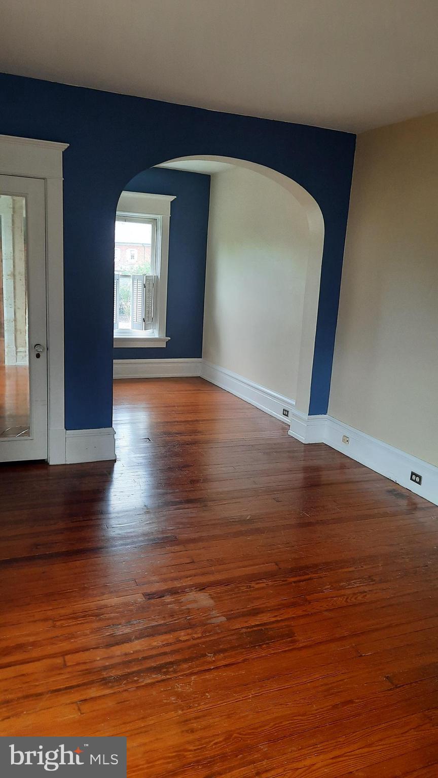 BELLEVUE PARK - Residential Lease