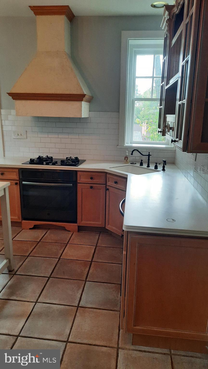 BELLEVUE PARK - Residential Lease