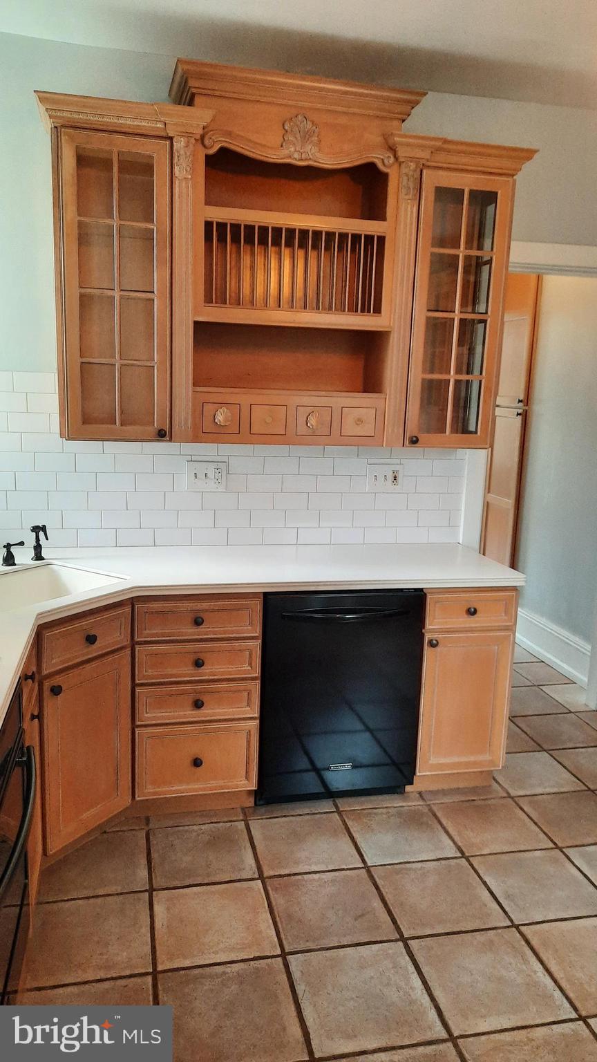 BELLEVUE PARK - Residential Lease