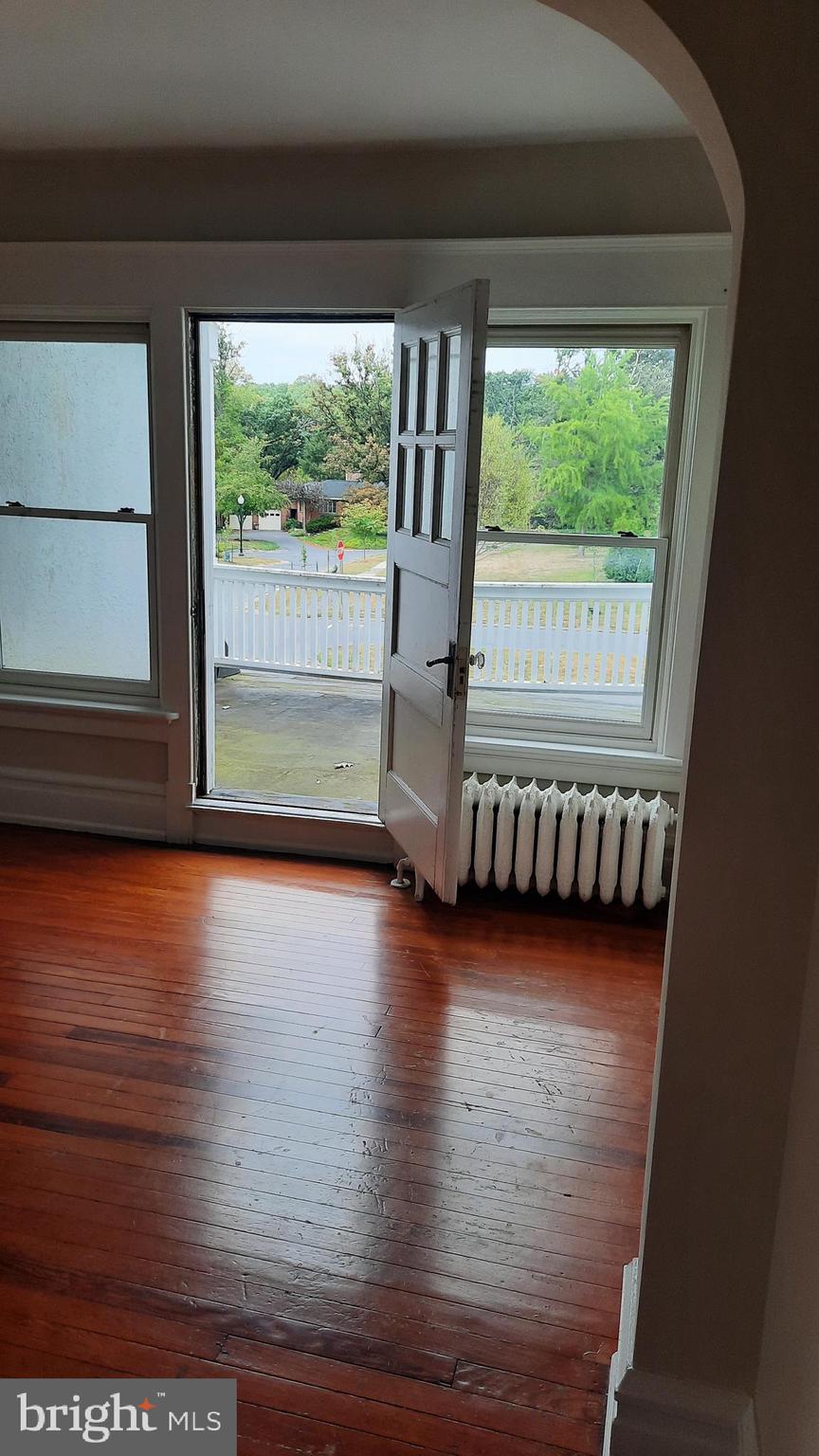 BELLEVUE PARK - Residential Lease