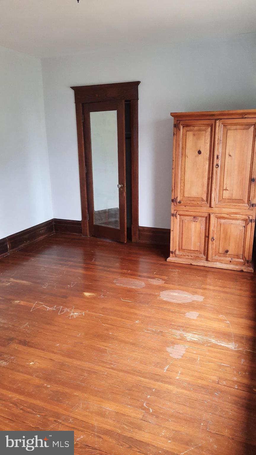 BELLEVUE PARK - Residential Lease