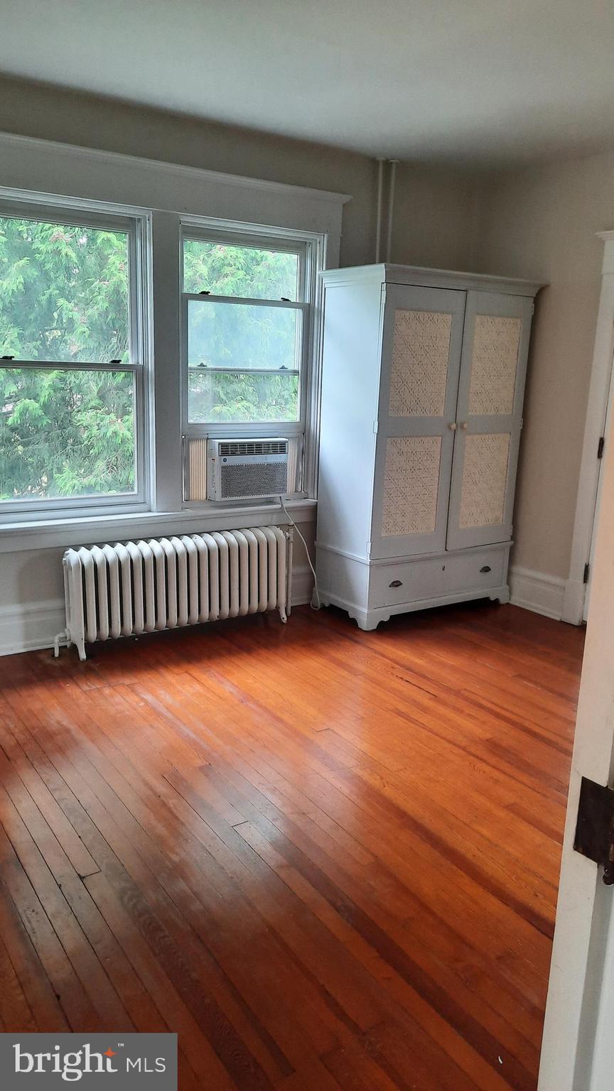 BELLEVUE PARK - Residential Lease