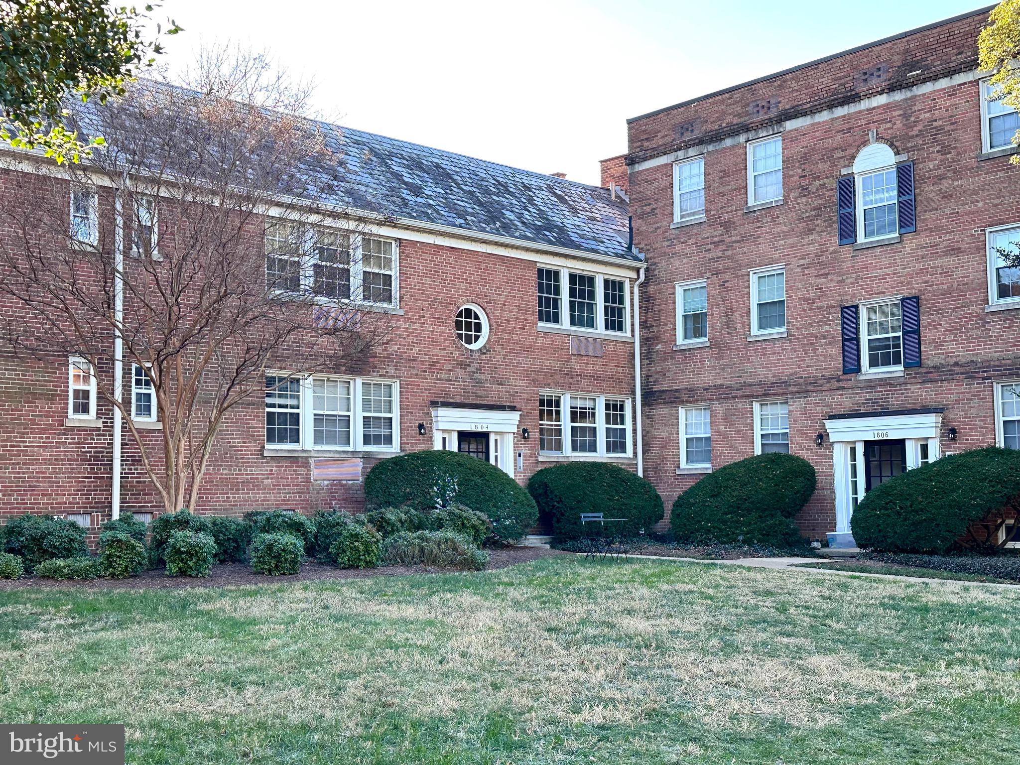 POTOWMACK CROSSING - Residential