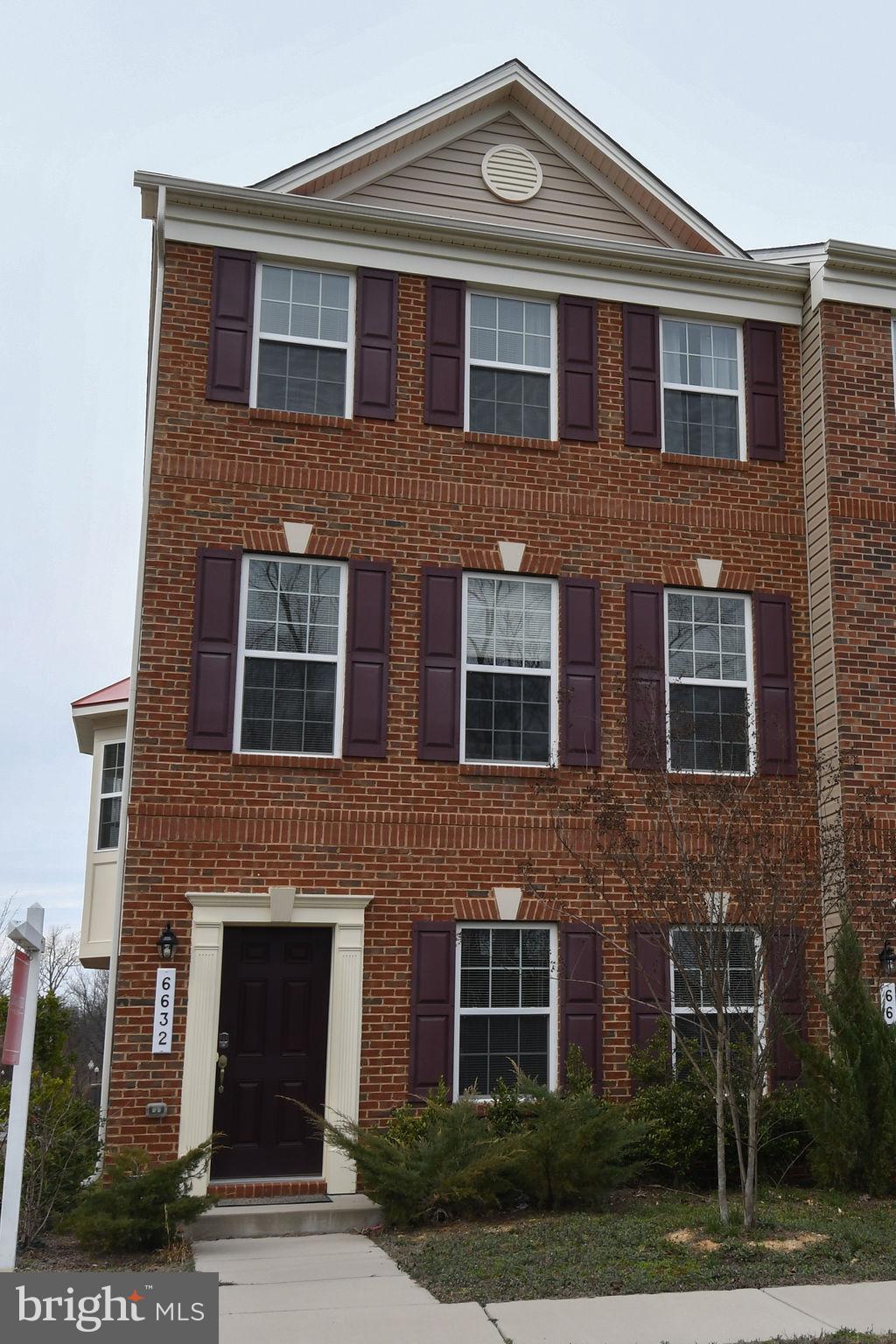 CHELSEA MANOR - Residential Lease