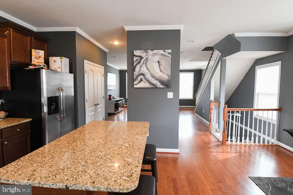 CHELSEA MANOR - Residential Lease