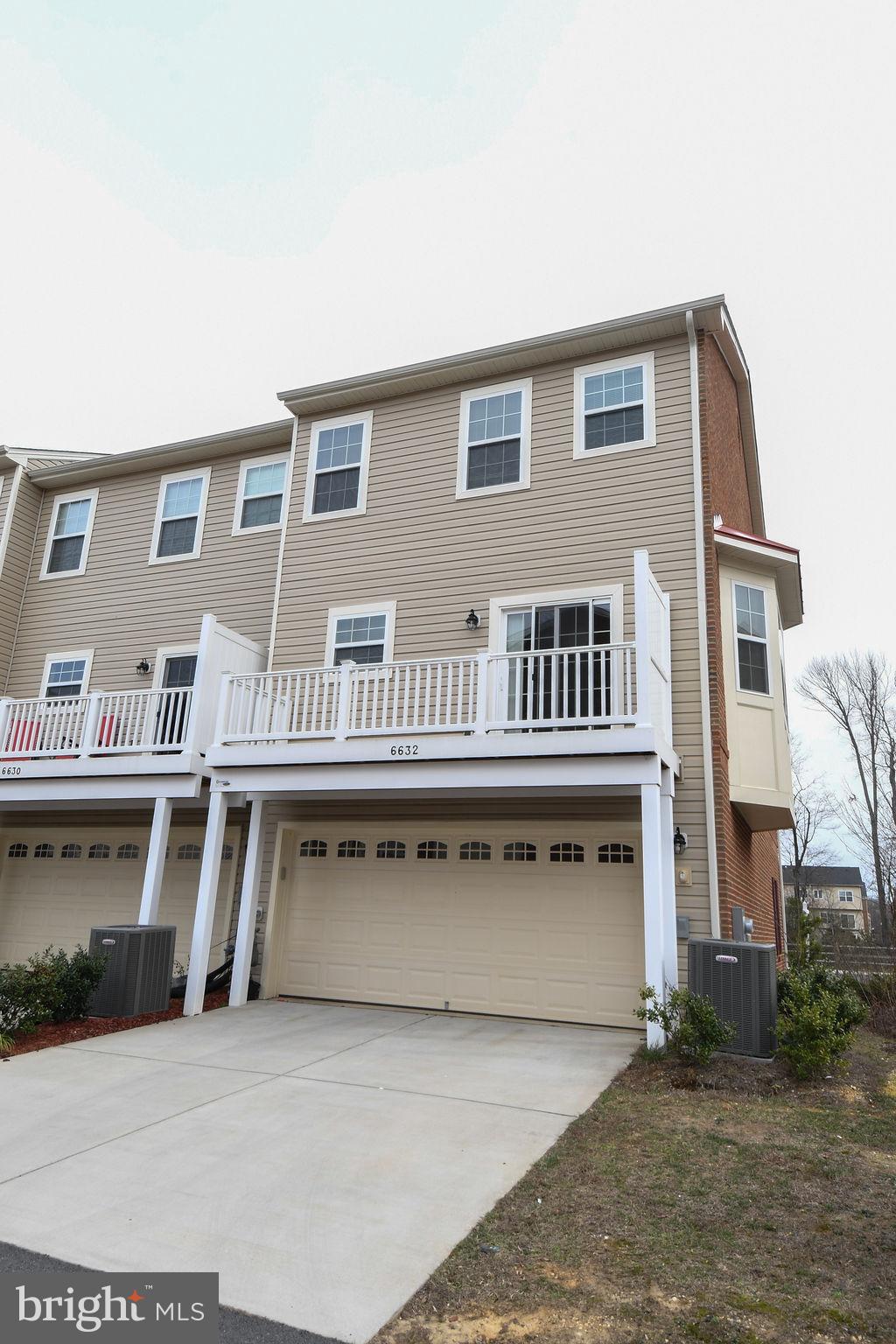 CHELSEA MANOR - Residential Lease