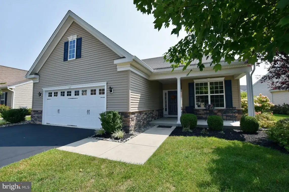 38 Montclaire Rd