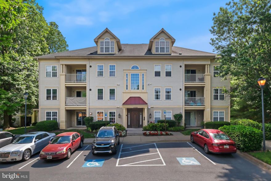 Welcome to 11828 Eton Manor Dr #UN 101, Germantown, MD 20876! This charming ground-level condo feels like home the moment you step in. With 3 cozy bedrooms, 2 full bathrooms, and a master bedroom featuring a walk-in closet, it’s perfect for comfortable living. Freshly painted with new carpet, the living room invites you to relax by the fireplace. The kitchen is equipped with stainless steel appliances, and there’s a convenient walk-in laundry room. Enjoy abundant natural light and open concept throughout the property. Located within walking distance to the Germantown Milestone Shopping Center, you’ll have Walmart, Target, Best Buy, Home Depot, and more just a short stroll away. Come see it today and fall in love with your new home!