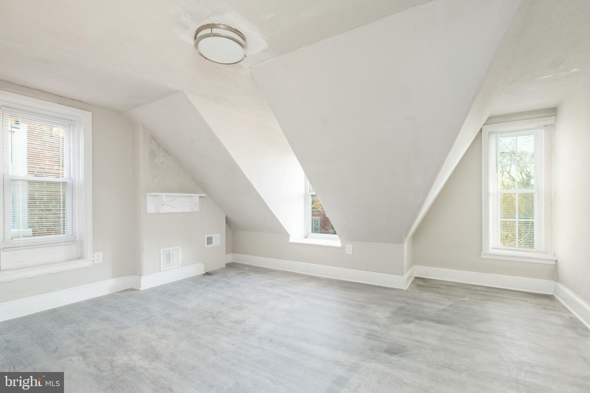 BELMONT - Residential