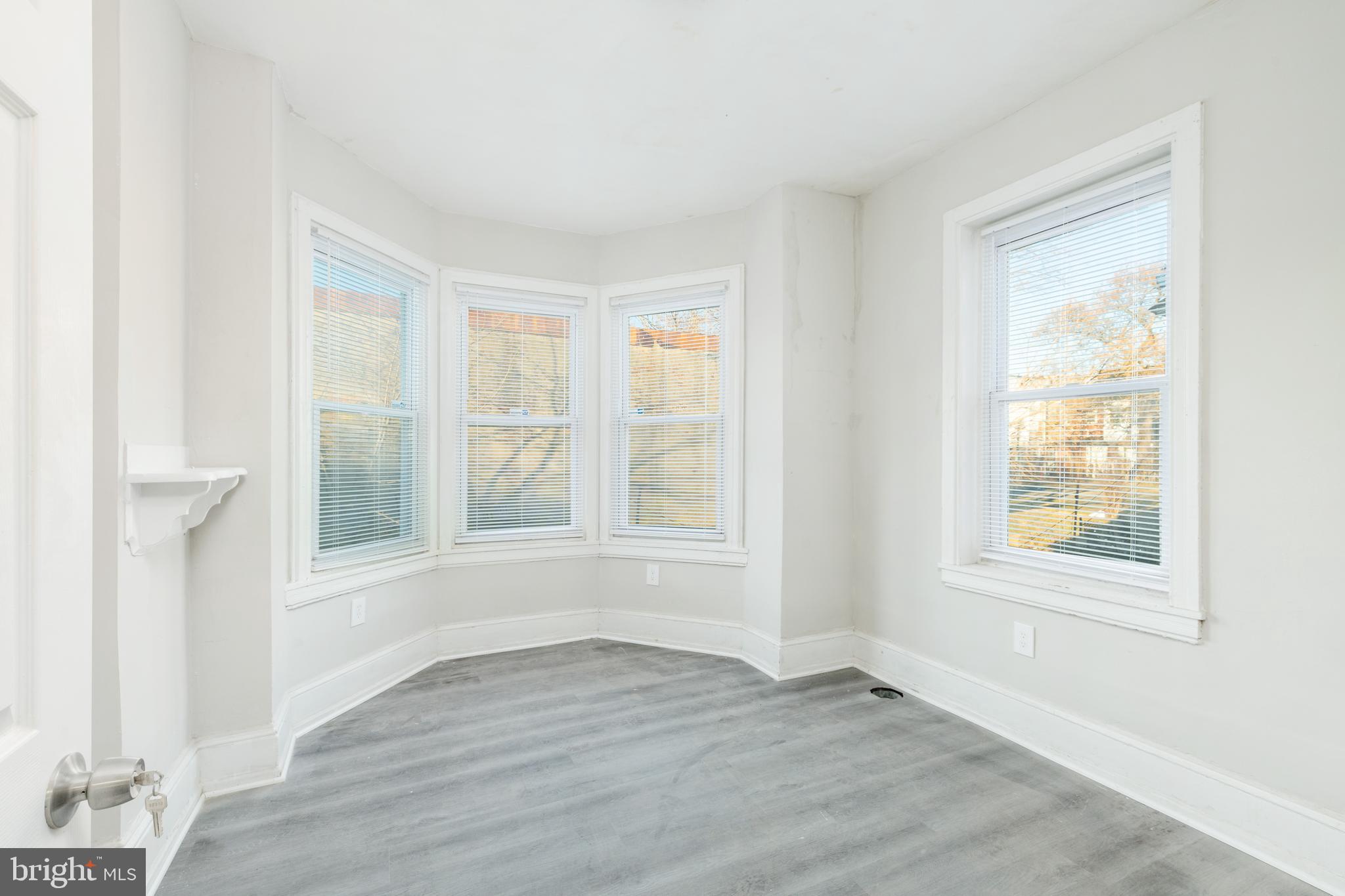 BELMONT - Residential