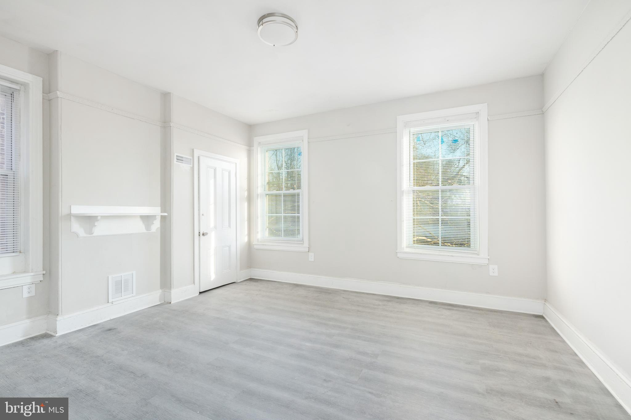 BELMONT - Residential