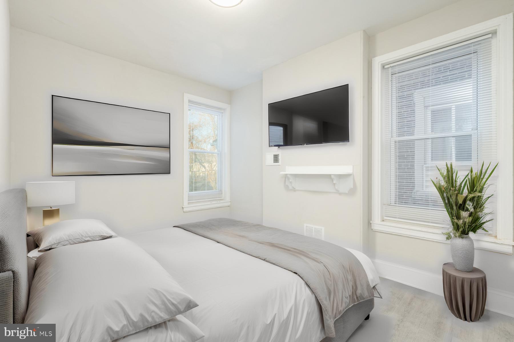 BELMONT - Residential