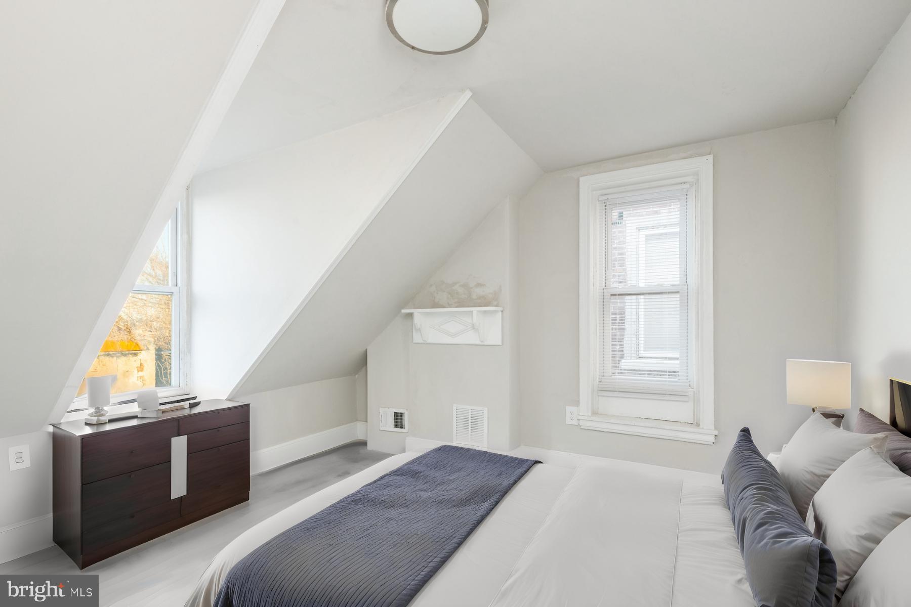 BELMONT - Residential