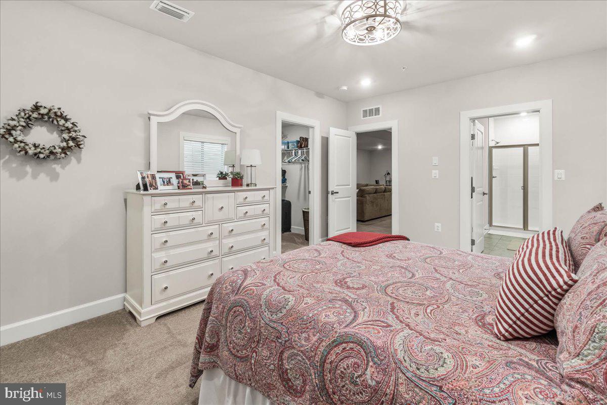 BLOOMFIELDS - Residential