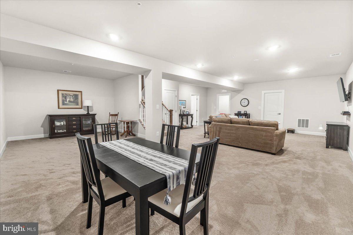 BLOOMFIELDS - Residential