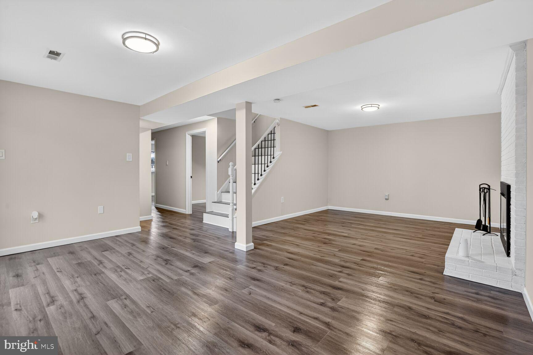 DALE CITY - Residential