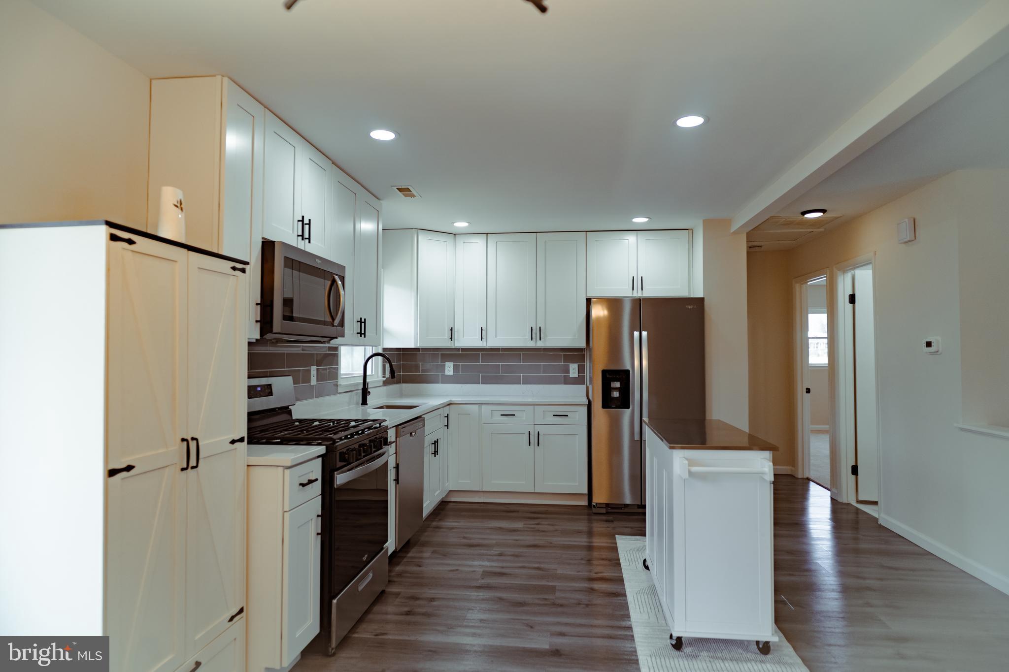 13418 HILLENDALE DRIVE