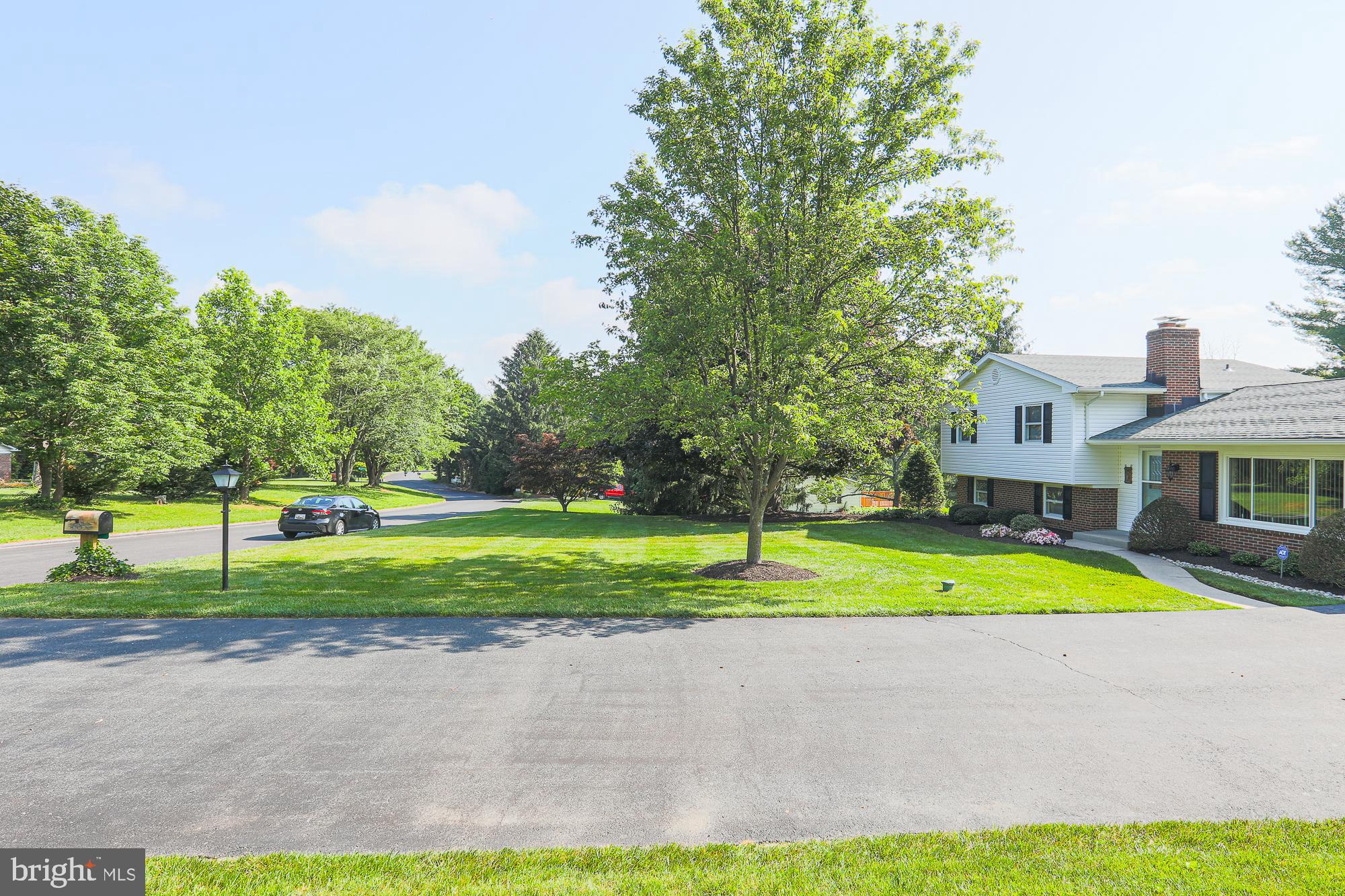 MADONNA MANOR - Residential