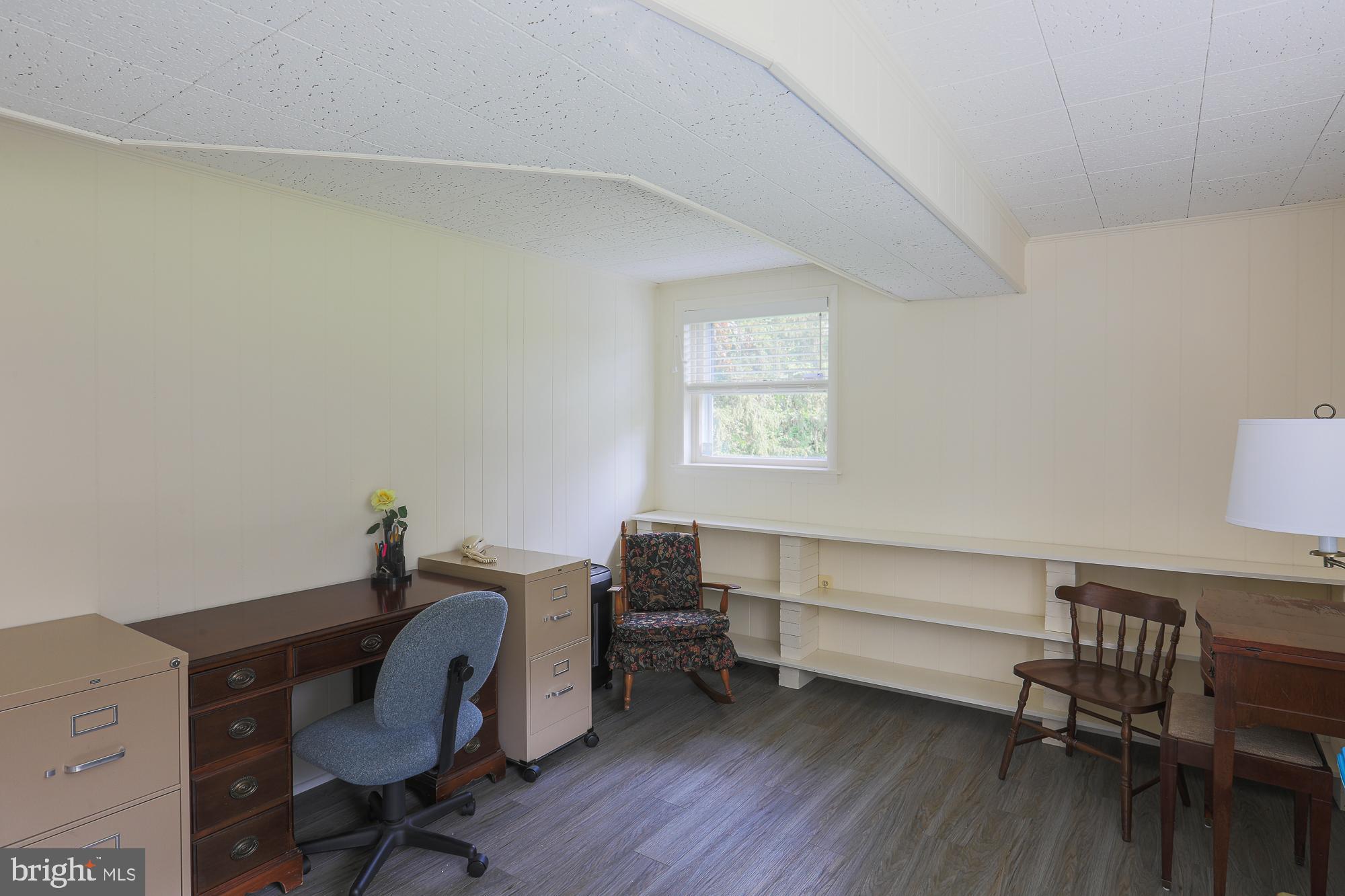 MADONNA MANOR - Residential