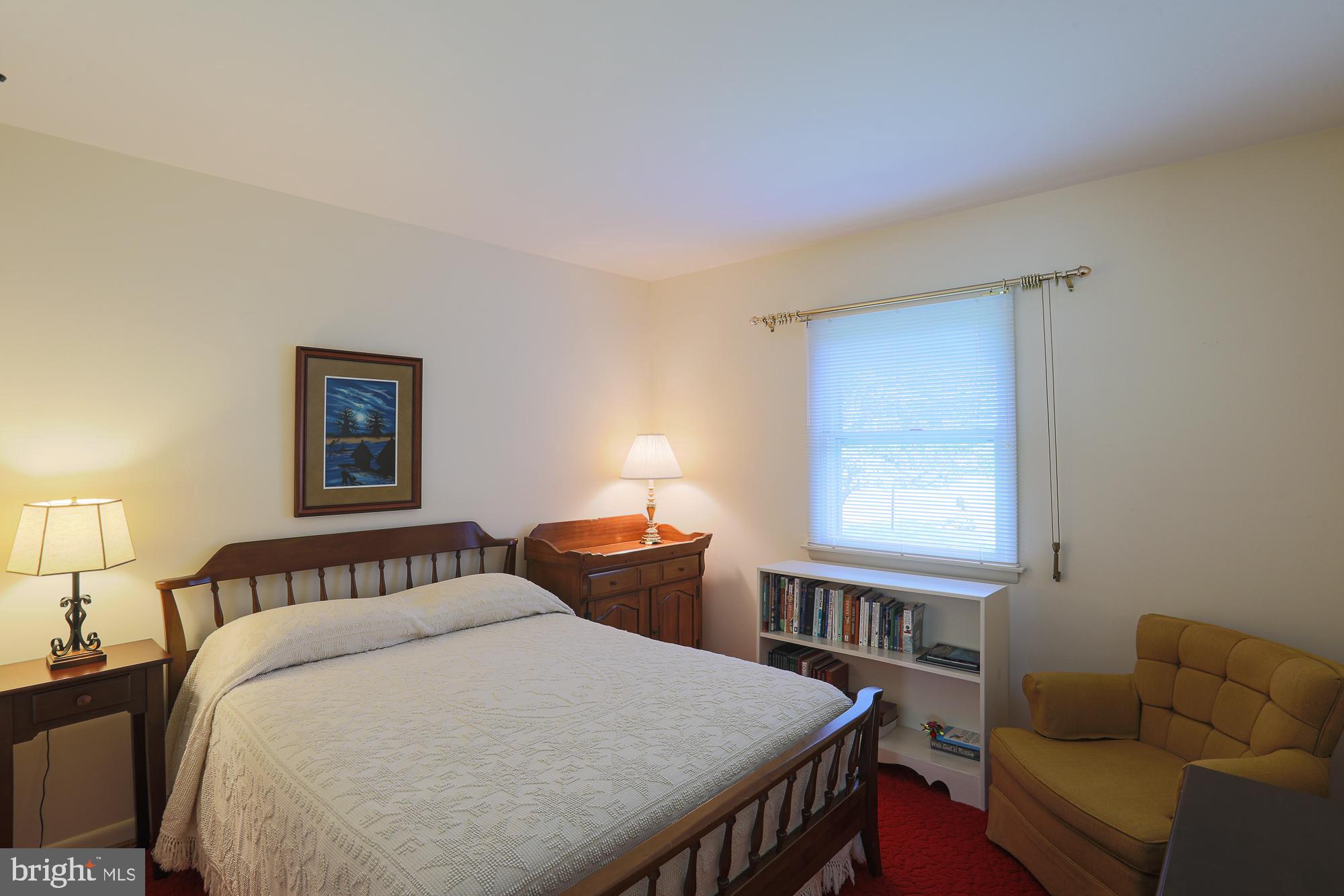 MADONNA MANOR - Residential