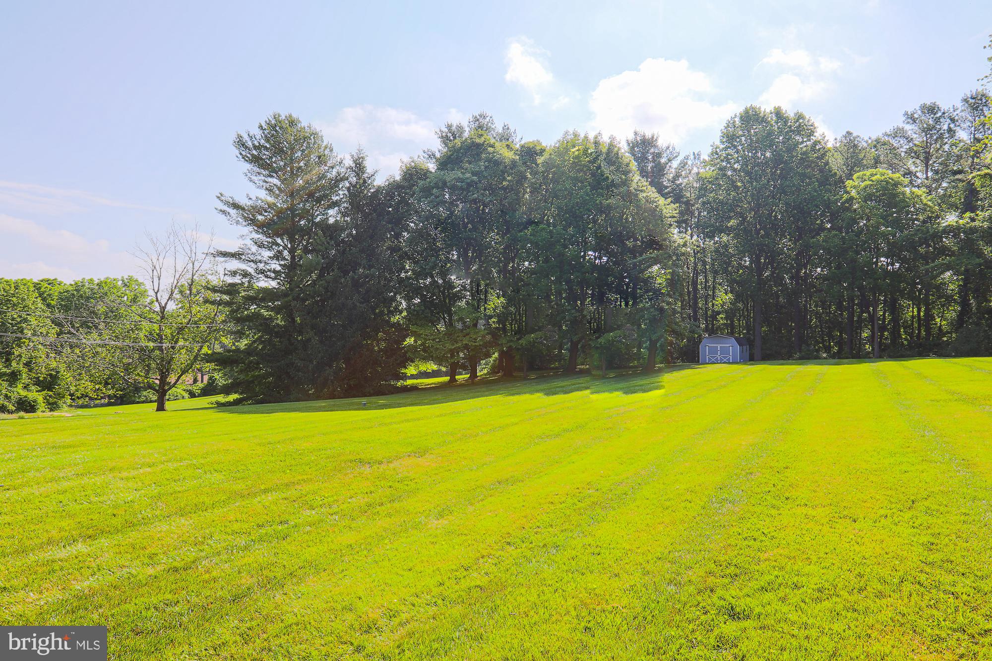 MADONNA MANOR - Residential