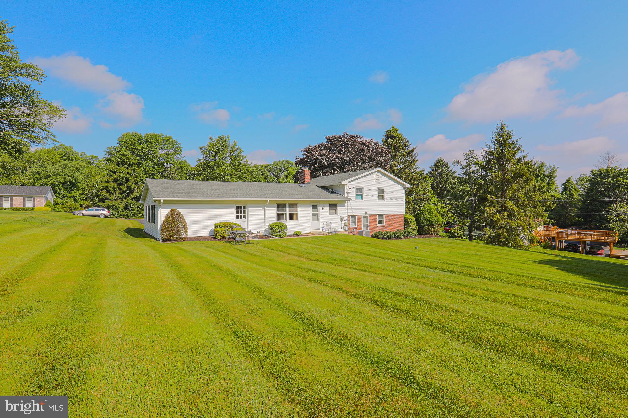 MADONNA MANOR - Residential