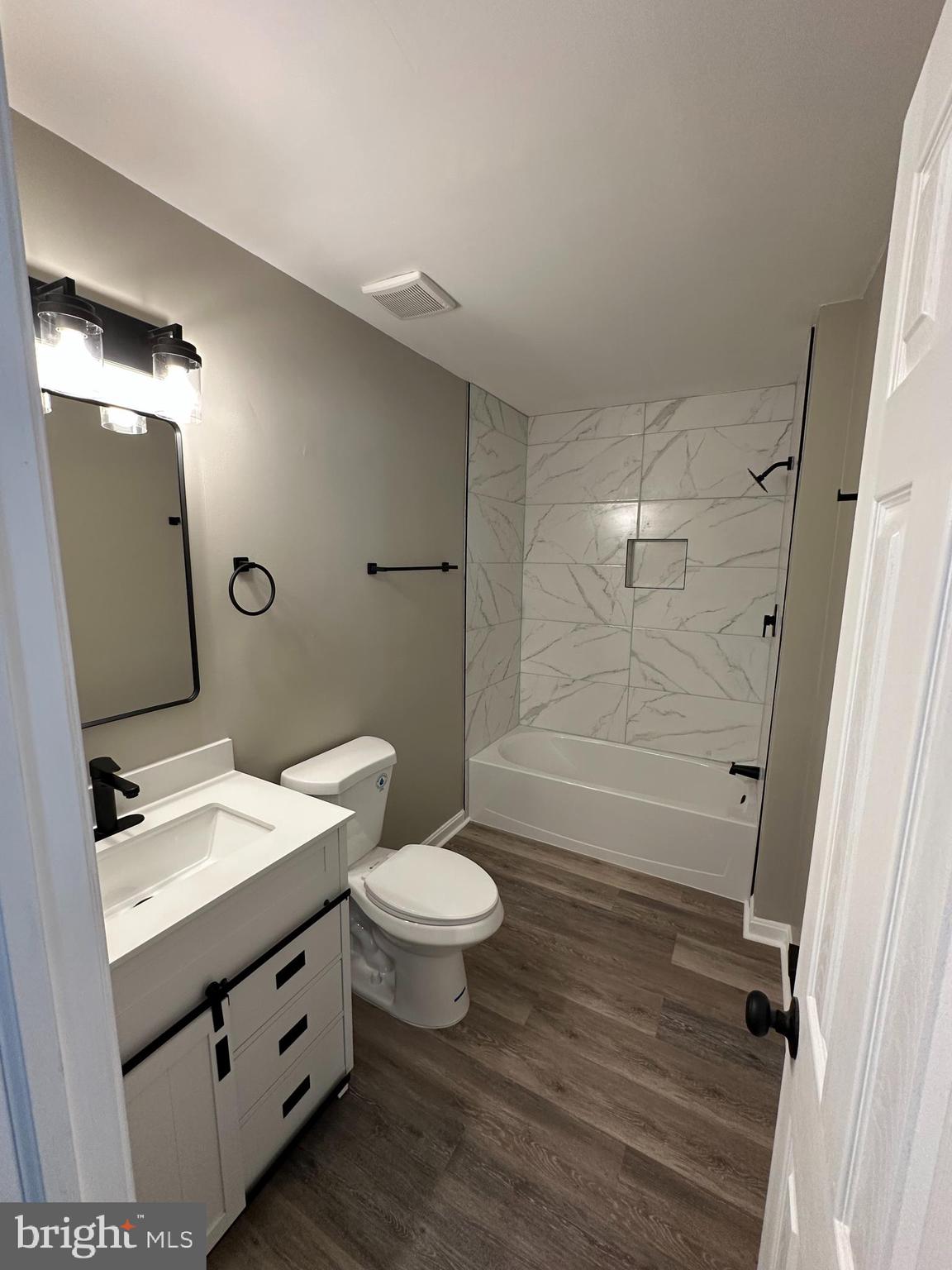 THE TIERS OF LAUREL LAKE - Residential