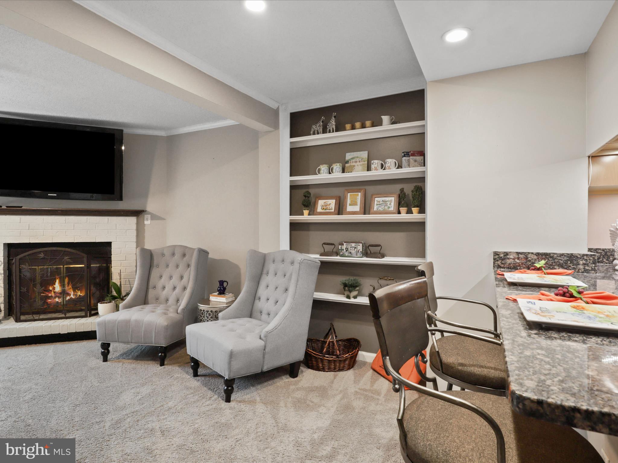 TARTAN VILLAGE - Residential