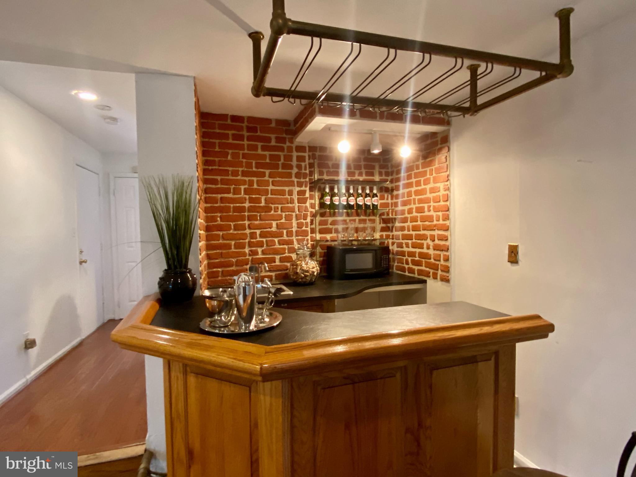 WOODSIDE - Residential Lease