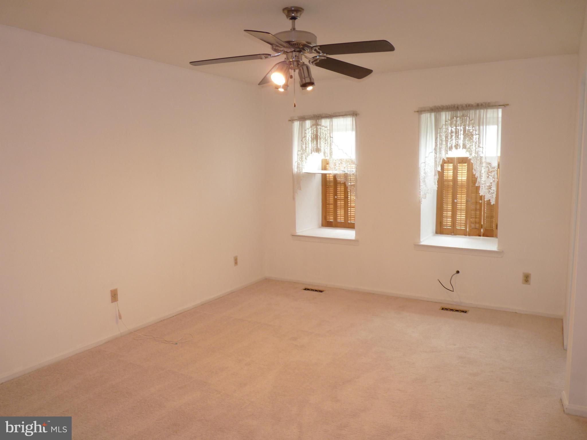 WOODSIDE - Residential Lease