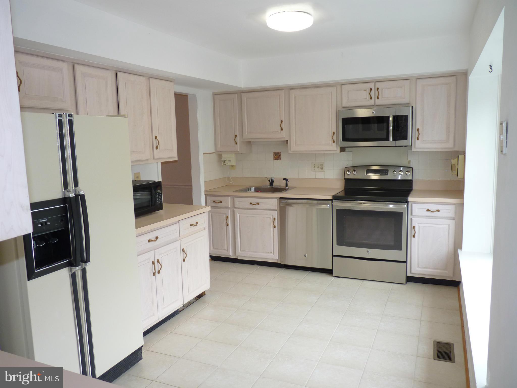 WOODSIDE - Residential Lease