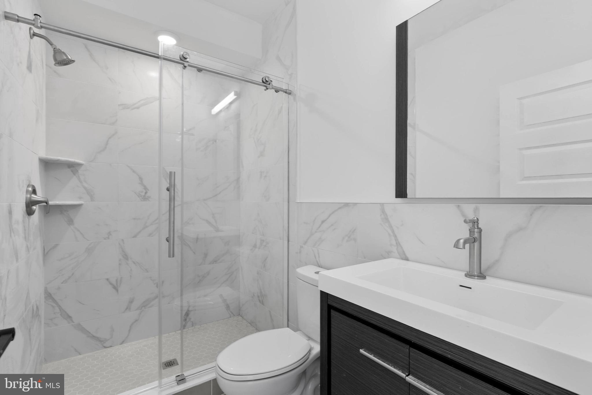 NORRIS SQUARE - Commercial Sale